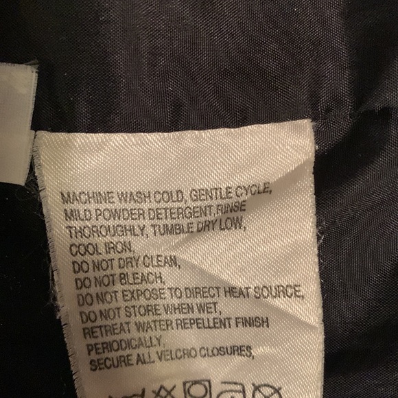 The North Face Goretex Mountain Jacket - Picture 10 of 16